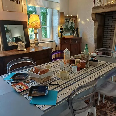 Bed & Breakfast Chic & Charme Au Presbytere Saint-Genes-du-Retz